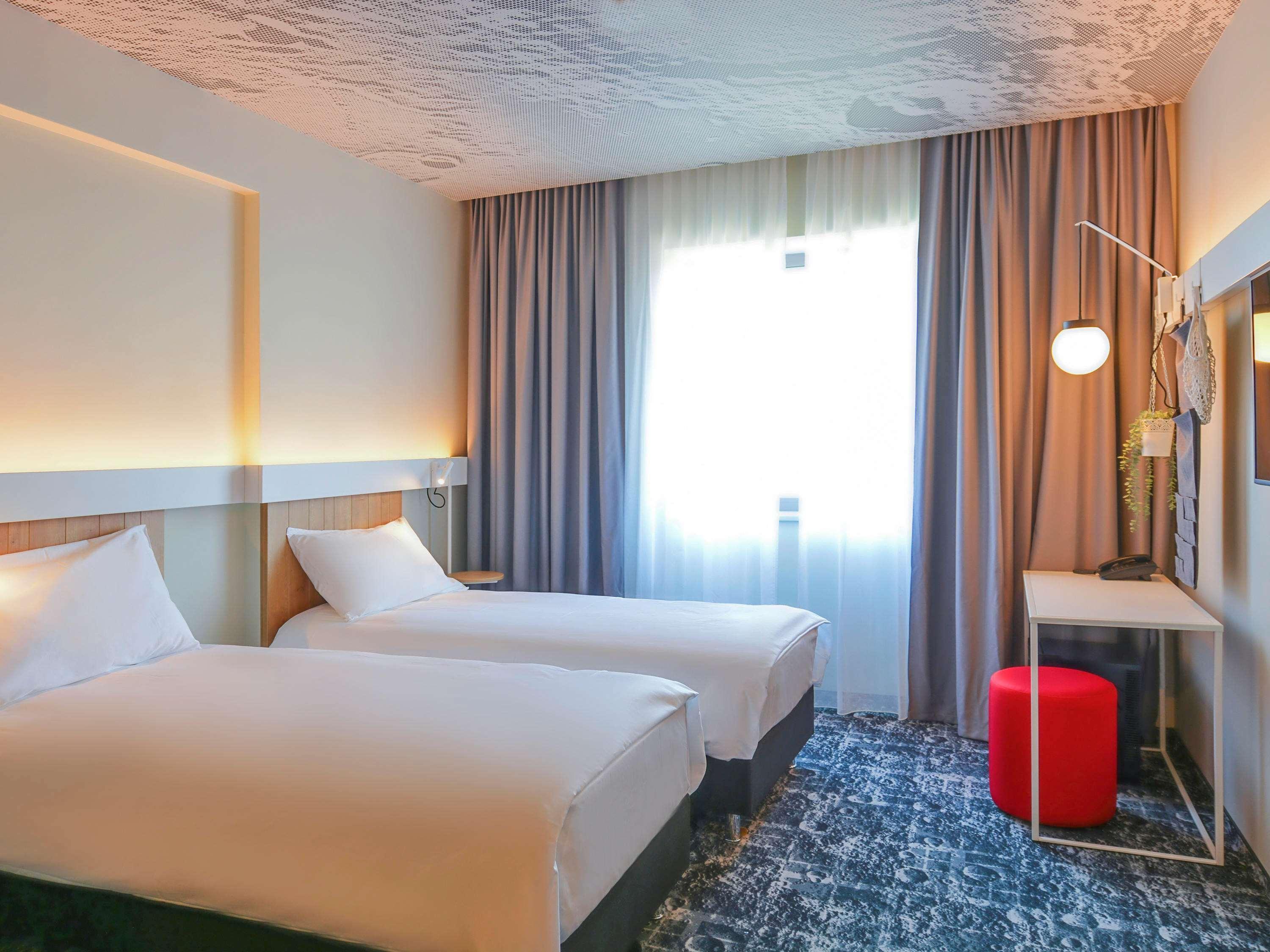 Ibis Bucharest Politehnica Hotel Ngoại thất bức ảnh